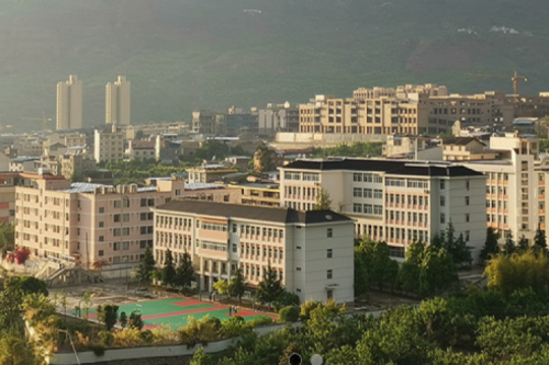 酷游九州数码DCN助力汉源职业高级中学校园网“智行+光”升级